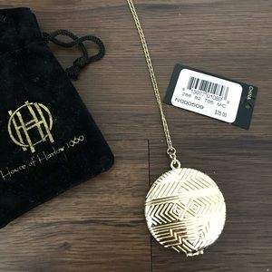 House of Harlow locket necklace